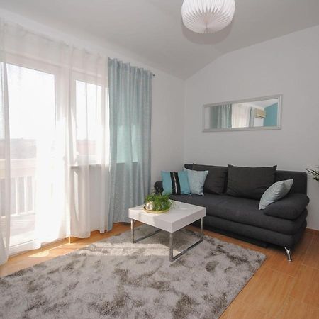 Apartment Tina Podstrana Zewnętrze zdjęcie