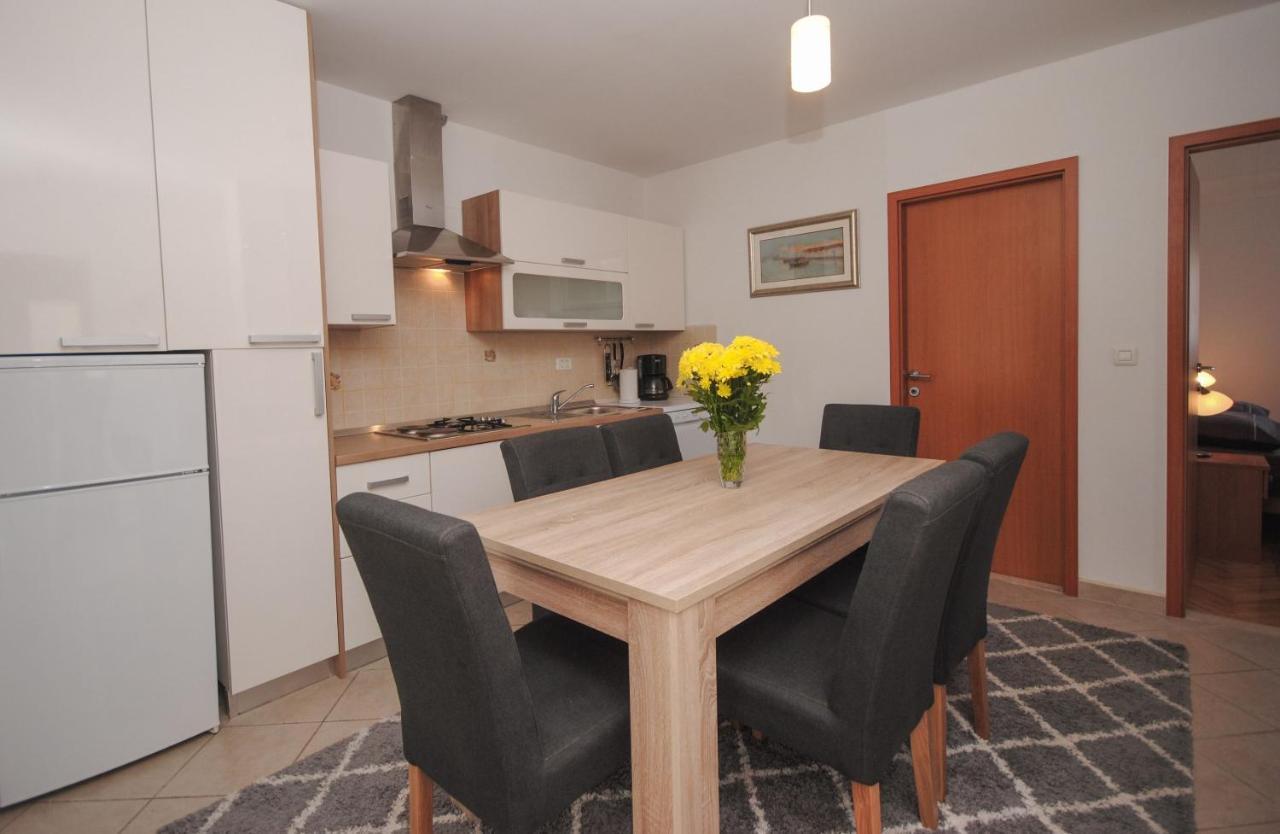 Apartment Tina Podstrana Zewnętrze zdjęcie