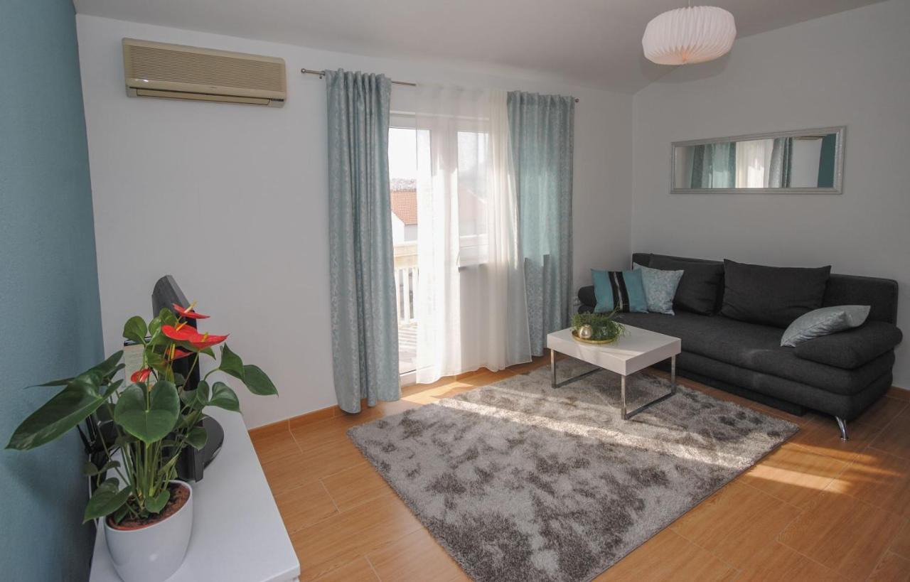 Apartment Tina Podstrana Zewnętrze zdjęcie