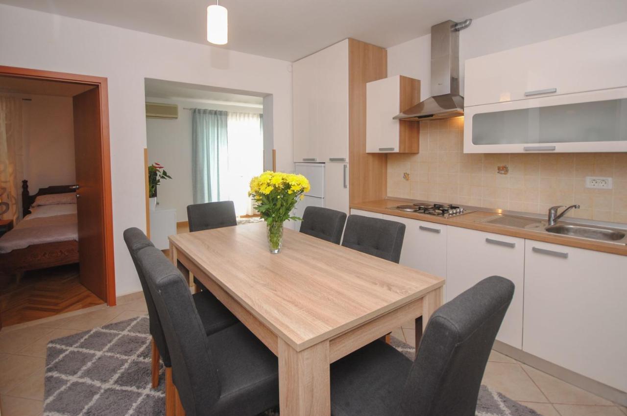Apartment Tina Podstrana Zewnętrze zdjęcie